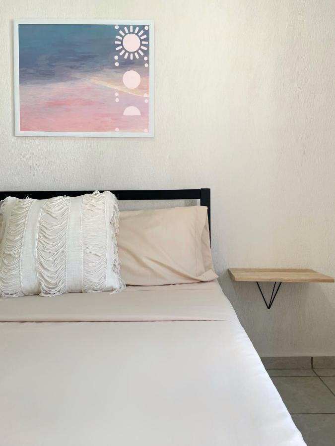 Zamna 2br W/pool & Wifi Holiday home